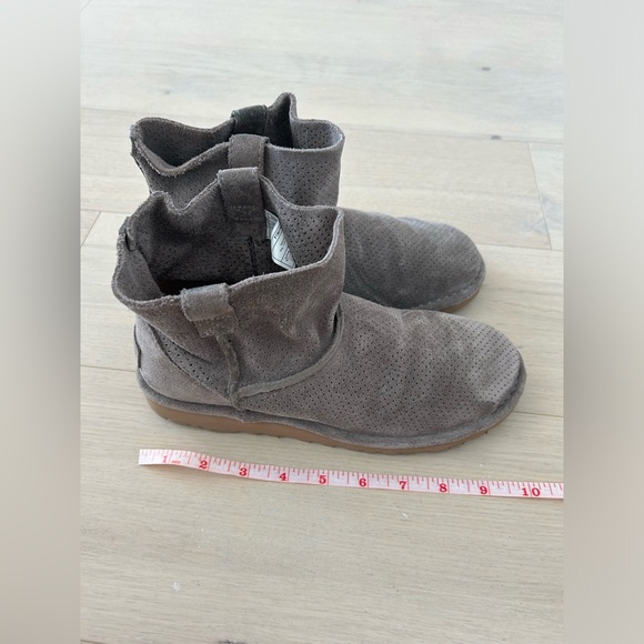 UGG TAUPE Suede Leather Ankle Boots - Picture 4 of 6